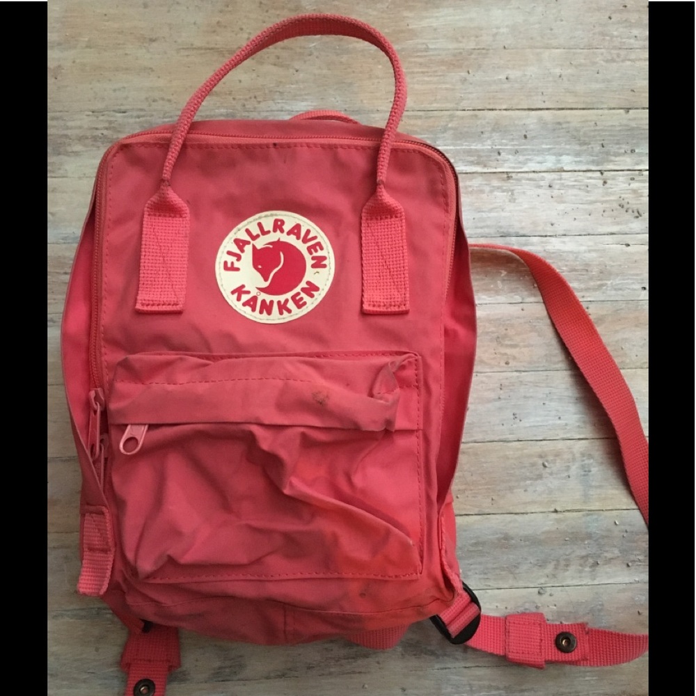 Fjallraven Kånken mini backpack